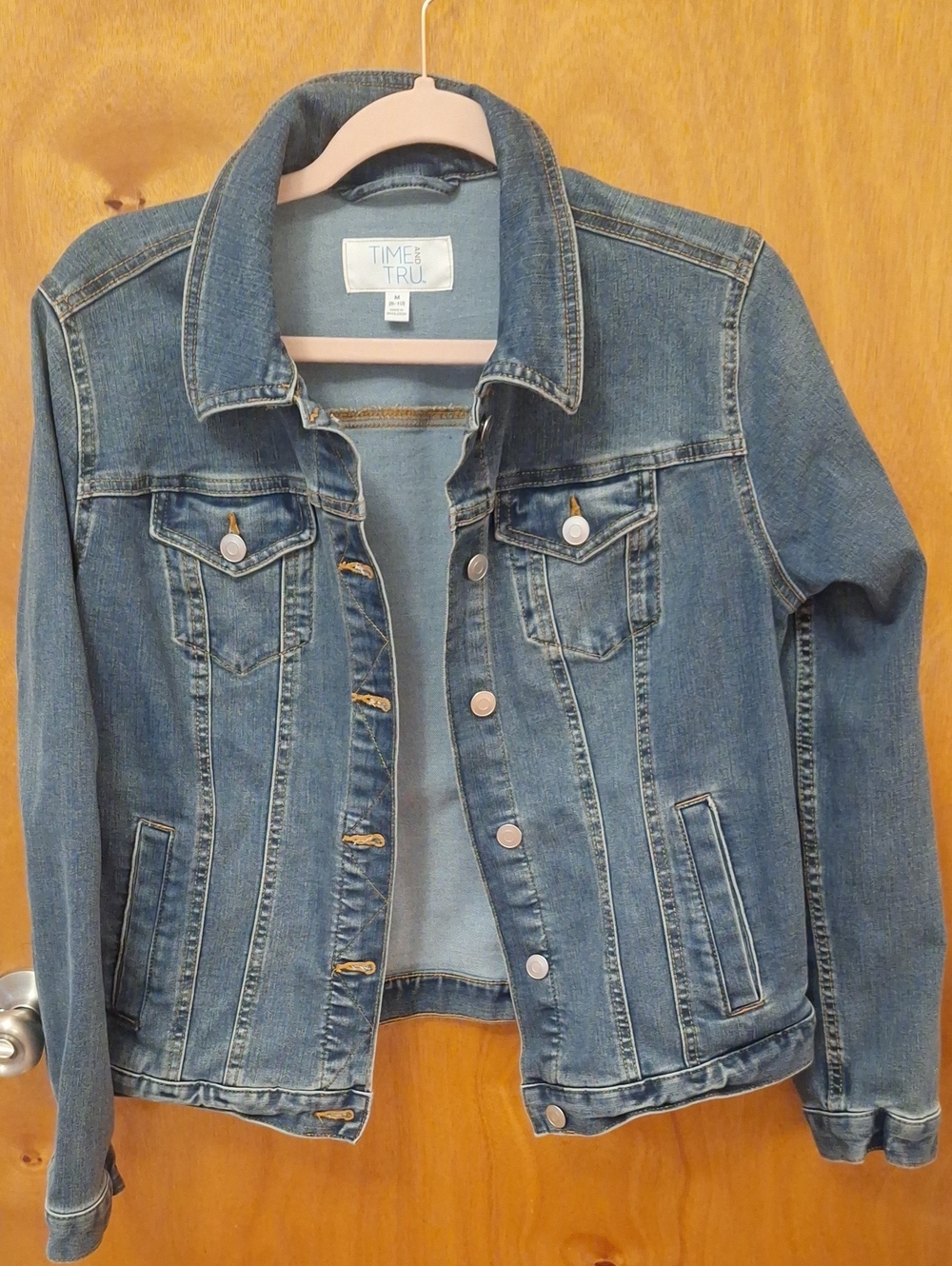 Time and Tru Medium Wash Denim Jacket in Blue